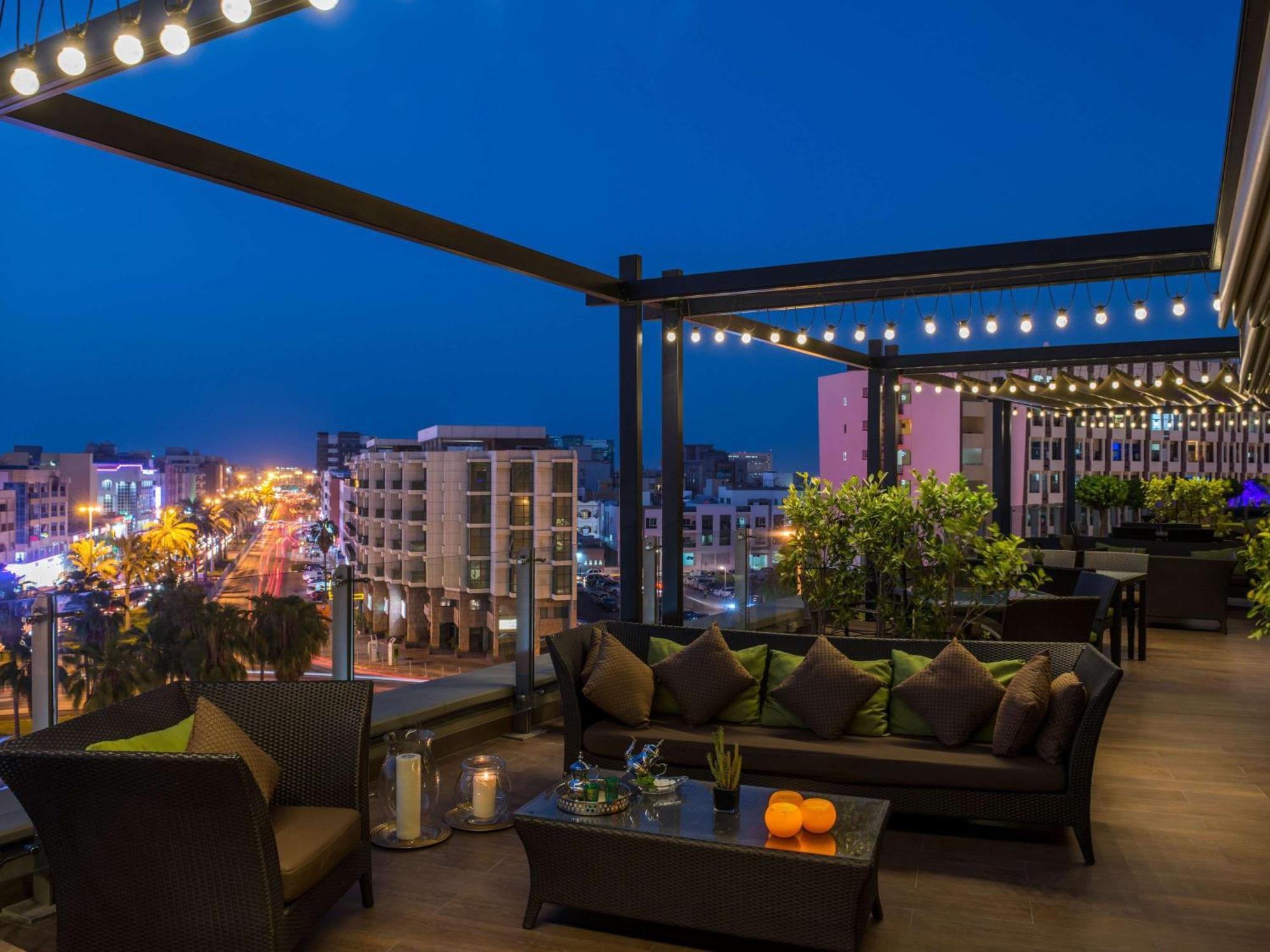 Swissotel Living Al Ghurair Dubai - Deira & Creek - Apartments Exteriör bild Rooftop bar in Belgrade