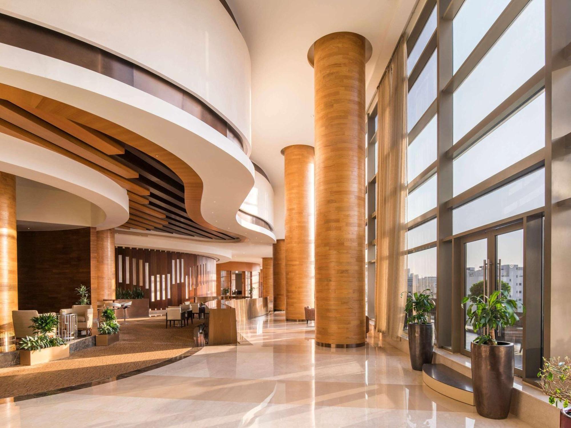 Swissotel Living Al Ghurair Dubai - Deira & Creek - Apartments Exteriör bild The lobby of the hotel